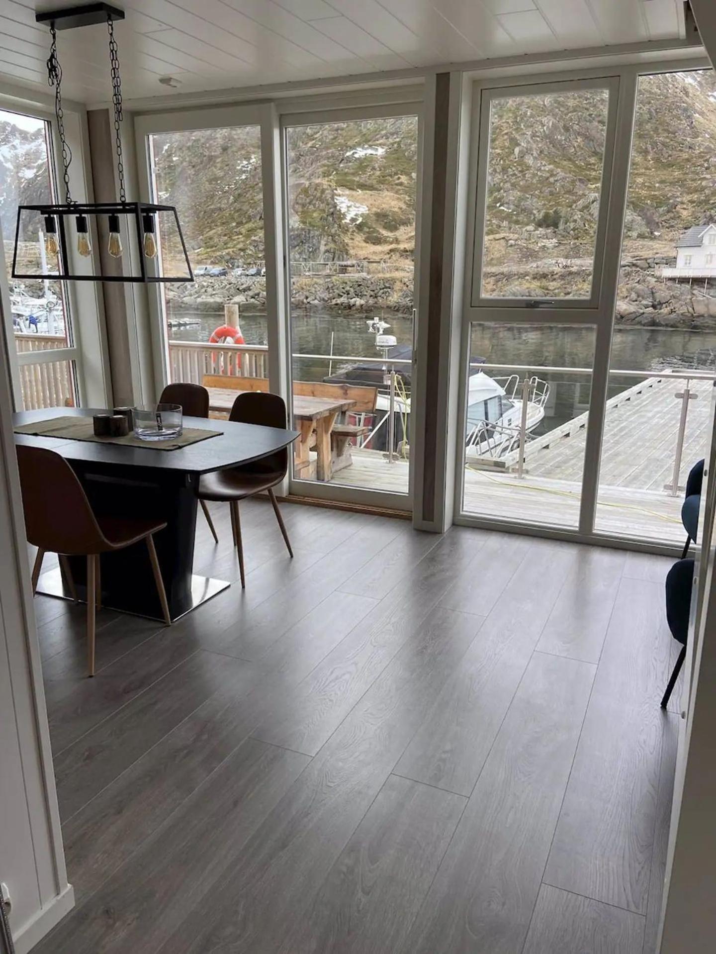 Spektakulaer Rorbu I Autentiske Omgivelser Ballstad Buitenkant foto